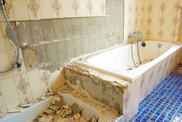 Bathtub Demolition in Rockford