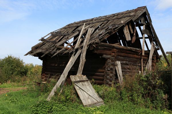 Pole Barn Demolition in Rockford